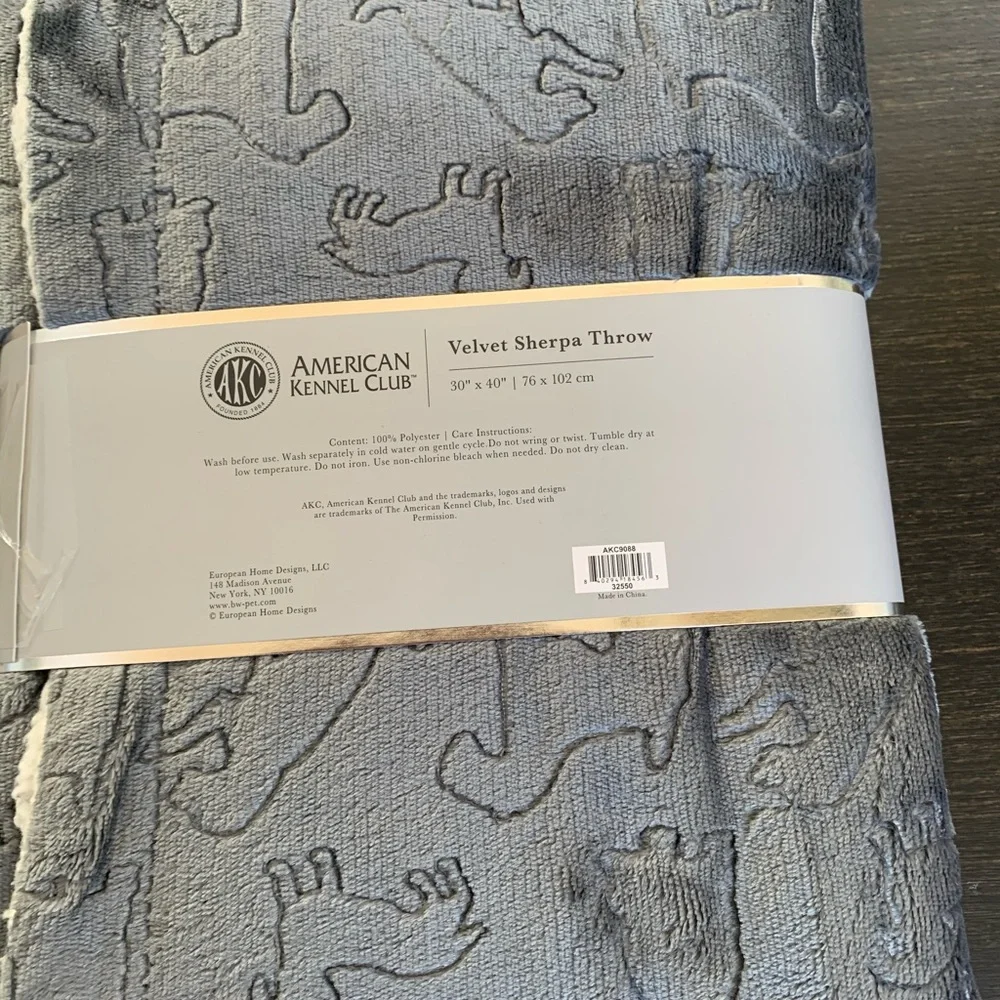 Dog Velvet Sherpa Throw.